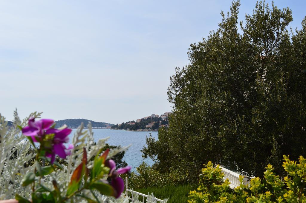 Mimoza Villa Rogoznica  Rom bilde